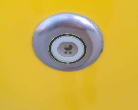 Желтый Вольво 8700, объемом двигателя 7.15 л и пробегом 485 тыс. км за 37074 $, фото 46 на Automoto.ua