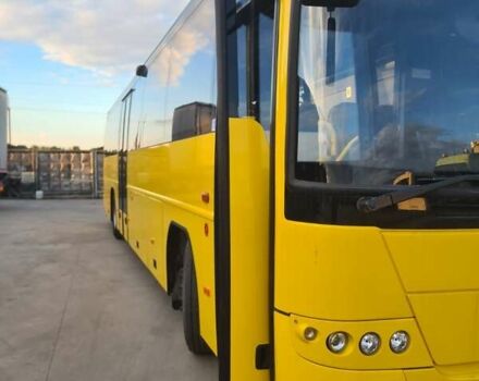 Желтый Вольво 8700, объемом двигателя 7.15 л и пробегом 485 тыс. км за 37074 $, фото 47 на Automoto.ua