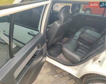 Белый Вольво 940, объемом двигателя 2.3 л и пробегом 398 тыс. км за 3200 $, фото 14 на Automoto.ua