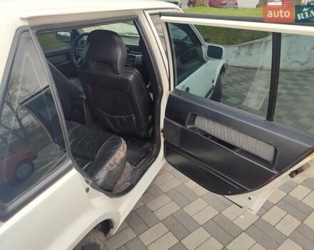 Белый Вольво 940, объемом двигателя 2.3 л и пробегом 398 тыс. км за 3200 $, фото 18 на Automoto.ua