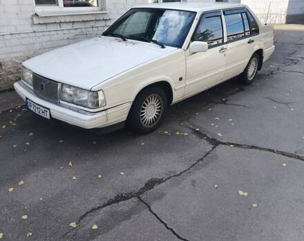 Білий Вольво 940, об'ємом двигуна 2.32 л та пробігом 300 тис. км за 3000 $, фото 2 на Automoto.ua