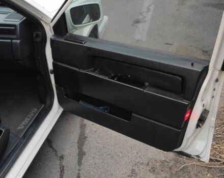 Білий Вольво 940, об'ємом двигуна 2.3 л та пробігом 300 тис. км за 3100 $, фото 6 на Automoto.ua