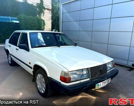 Белый Вольво 940, объемом двигателя 2 л и пробегом 200 тыс. км за 1450 $, фото 1 на Automoto.ua