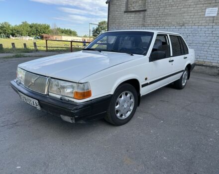 Белый Вольво 940, объемом двигателя 2.3 л и пробегом 400 тыс. км за 2550 $, фото 1 на Automoto.ua
