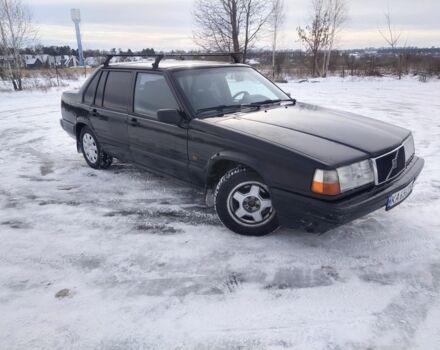 Черный Вольво 940, объемом двигателя 2.3 л и пробегом 320 тыс. км за 1650 $, фото 1 на Automoto.ua