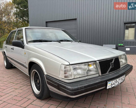 Вольво 940 1992 в Знаменке на Automoto.ua Серый Вольво 940, объемом двигателя 2.3 л и пробегом 168 тыс. км за 1900 $, фото 14 на Automoto.ua