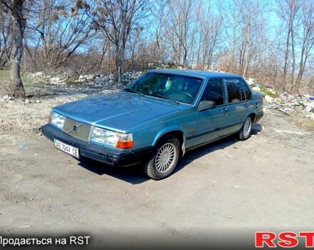 Синий Вольво 940, объемом двигателя 2.3 л и пробегом 500 тыс. км за 1500 $, фото 1 на Automoto.ua