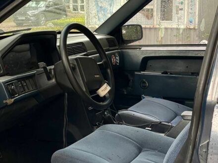 Вольво 940 1993 в Житомире на Automoto.ua Синий Вольво 940, объемом двигателя 2.3 л и пробегом 1 тыс. км за 950 $, фото 1 на Automoto.ua