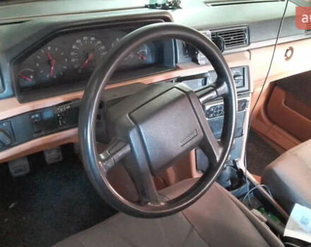 Зеленый Вольво 940, объемом двигателя 2 л и пробегом 210 тыс. км за 3100 $, фото 3 на Automoto.ua