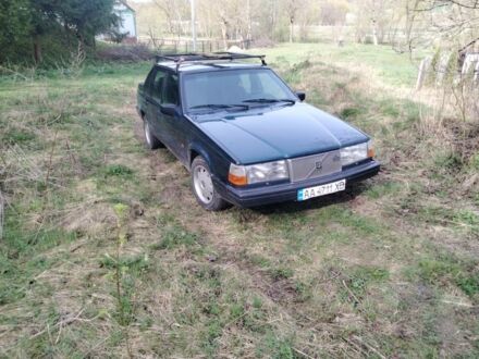 Зелений Вольво 940, об'ємом двигуна 2.3 л та пробігом 550 тис. км за 1000 $, фото 1 на Automoto.ua