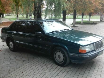 Зелений Вольво 940, об'ємом двигуна 2 л та пробігом 320 тис. км за 3200 $, фото 1 на Automoto.ua