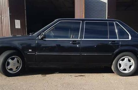 Чорний Вольво 960, об'ємом двигуна 2.92 л та пробігом 250 тис. км за 3200 $, фото 6 на Automoto.ua