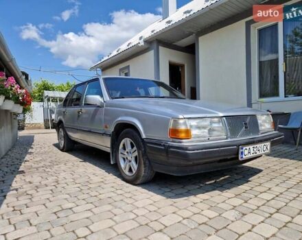 Серый Вольво 960, объемом двигателя 2.92 л и пробегом 370 тыс. км за 2900 $, фото 1 на Automoto.ua