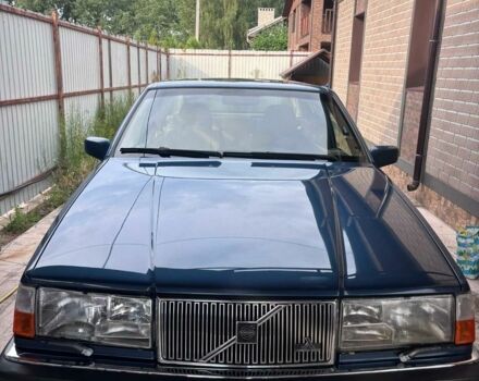 Синий Вольво 960, объемом двигателя 2.4 л и пробегом 210 тыс. км за 7000 $, фото 1 на Automoto.ua