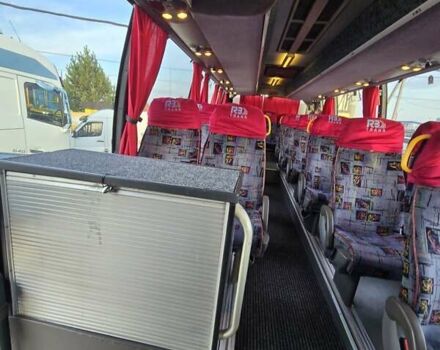 Белый Вольво Б12, объемом двигателя 12 л и пробегом 140 тыс. км за 69500 $, фото 23 на Automoto.ua