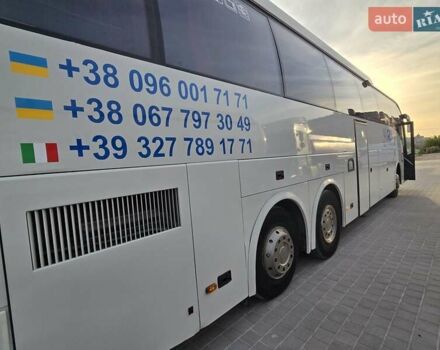 Белый Вольво Б12, объемом двигателя 12 л и пробегом 140 тыс. км за 69500 $, фото 5 на Automoto.ua