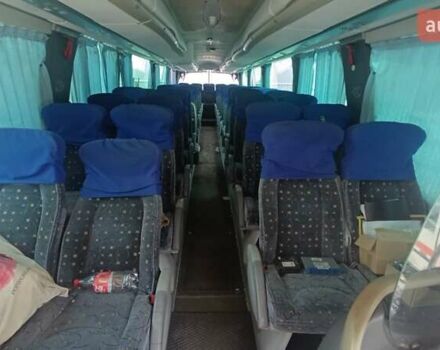 Белый Вольво Б12, объемом двигателя 12.13 л и пробегом 402 тыс. км за 39000 $, фото 21 на Automoto.ua