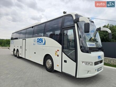 Белый Вольво Б12, объемом двигателя 12 л и пробегом 140 тыс. км за 64900 $, фото 1 на Automoto.ua