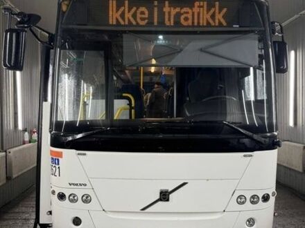 Белый Вольво Б7Р, объемом двигателя 7.1 л и пробегом 534 тыс. км за 23500 $, фото 1 на Automoto.ua