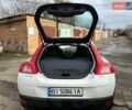 Белый Вольво Ц30, объемом двигателя 1.98 л и пробегом 196 тыс. км за 7600 $, фото 24 на Automoto.ua
