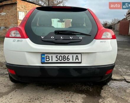 Белый Вольво Ц30, объемом двигателя 1.98 л и пробегом 196 тыс. км за 7600 $, фото 9 на Automoto.ua