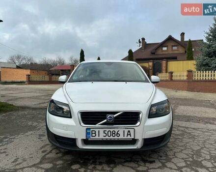 Белый Вольво Ц30, объемом двигателя 1.98 л и пробегом 196 тыс. км за 7600 $, фото 2 на Automoto.ua