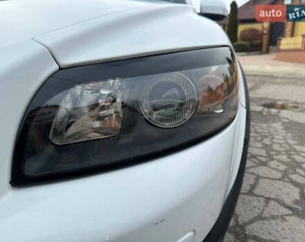 Белый Вольво Ц30, объемом двигателя 1.98 л и пробегом 196 тыс. км за 7600 $, фото 15 на Automoto.ua