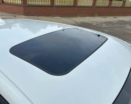 Белый Вольво Ц30, объемом двигателя 1.98 л и пробегом 196 тыс. км за 7600 $, фото 21 на Automoto.ua