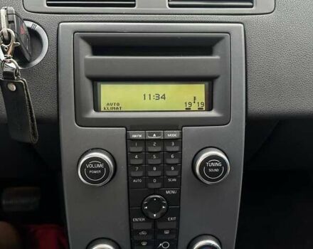 Белый Вольво Ц30, объемом двигателя 1.98 л и пробегом 196 тыс. км за 7600 $, фото 53 на Automoto.ua