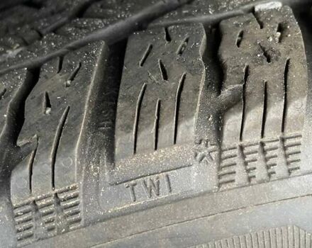 Белый Вольво Ц30, объемом двигателя 1.98 л и пробегом 196 тыс. км за 7600 $, фото 64 на Automoto.ua