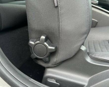 Белый Вольво Ц30, объемом двигателя 1.98 л и пробегом 196 тыс. км за 7600 $, фото 39 на Automoto.ua