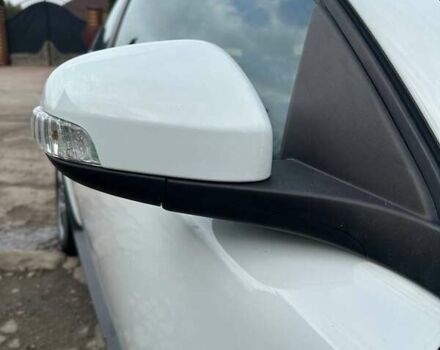 Белый Вольво Ц30, объемом двигателя 1.98 л и пробегом 196 тыс. км за 7600 $, фото 20 на Automoto.ua