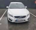 Білий Вольво C30, об'ємом двигуна 2 л та пробігом 105 тис. км за 10000 $, фото 4 на Automoto.ua
