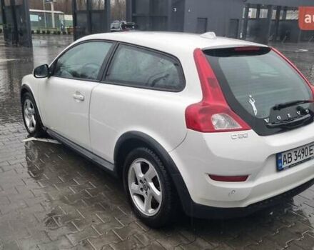 Білий Вольво C30, об'ємом двигуна 2 л та пробігом 105 тис. км за 10000 $, фото 6 на Automoto.ua