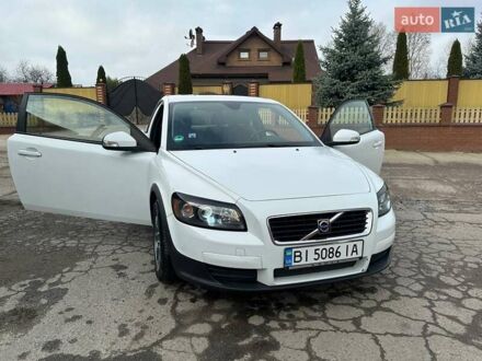 Белый Вольво Ц30, объемом двигателя 1.98 л и пробегом 196 тыс. км за 7600 $, фото 1 на Automoto.ua