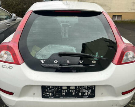 Белый Вольво Ц30, объемом двигателя 1.6 л и пробегом 296 тыс. км за 5940 $, фото 1 на Automoto.ua