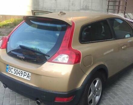 Бежевый Вольво Ц30, объемом двигателя 2.4 л и пробегом 277 тыс. км за 7100 $, фото 7 на Automoto.ua