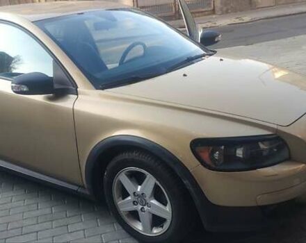 Бежевый Вольво Ц30, объемом двигателя 2.4 л и пробегом 277 тыс. км за 7100 $, фото 5 на Automoto.ua