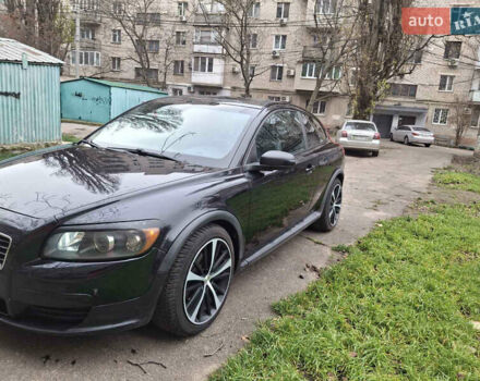 Черный Вольво Ц30, объемом двигателя 1.6 л и пробегом 286 тыс. км за 5200 $, фото 3 на Automoto.ua