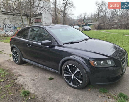 Черный Вольво Ц30, объемом двигателя 1.6 л и пробегом 286 тыс. км за 5200 $, фото 4 на Automoto.ua