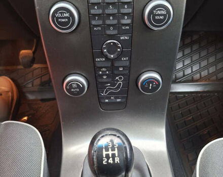 Черный Вольво Ц30, объемом двигателя 1.6 л и пробегом 286 тыс. км за 5200 $, фото 23 на Automoto.ua