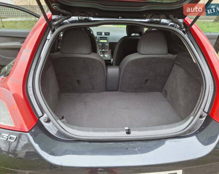 Черный Вольво Ц30, объемом двигателя 1.6 л и пробегом 286 тыс. км за 5200 $, фото 11 на Automoto.ua