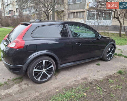 Черный Вольво Ц30, объемом двигателя 1.6 л и пробегом 286 тыс. км за 5200 $, фото 5 на Automoto.ua