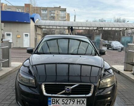 Черный Вольво Ц30, объемом двигателя 1.6 л и пробегом 258 тыс. км за 6500 $, фото 1 на Automoto.ua