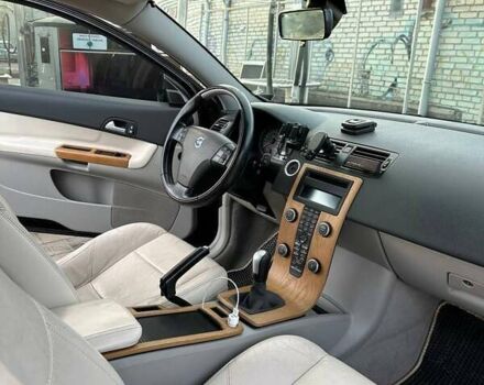 Черный Вольво Ц30, объемом двигателя 1.6 л и пробегом 258 тыс. км за 6500 $, фото 6 на Automoto.ua