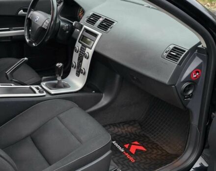 Черный Вольво Ц30, объемом двигателя 1.6 л и пробегом 252 тыс. км за 7499 $, фото 20 на Automoto.ua