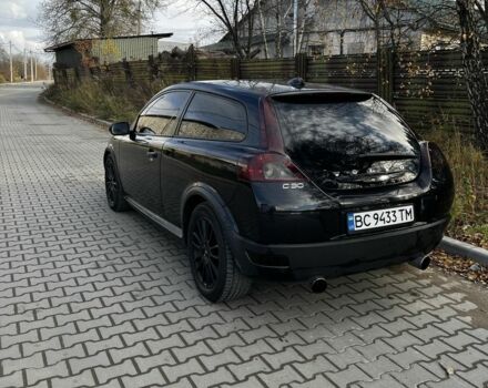 Черный Вольво Ц30, объемом двигателя 1.6 л и пробегом 348 тыс. км за 5600 $, фото 4 на Automoto.ua