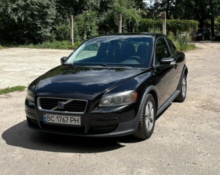 Черный Вольво Ц30, объемом двигателя 1.6 л и пробегом 154 тыс. км за 5700 $, фото 1 на Automoto.ua