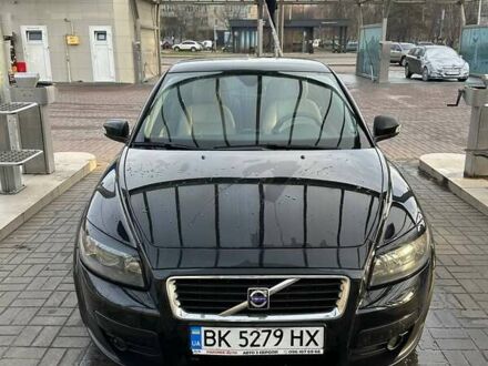 Черный Вольво Ц30, объемом двигателя 1.6 л и пробегом 258 тыс. км за 6500 $, фото 1 на Automoto.ua
