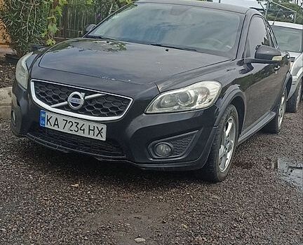 Черный Вольво Ц30, объемом двигателя 1.56 л и пробегом 359 тыс. км за 5500 $, фото 1 на Automoto.ua